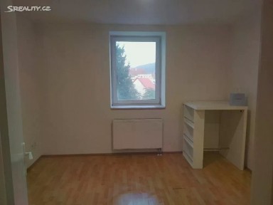 Pronájem bytu 1+kk 26 m² 1. máje, Ústí nad Labem - Krásné Březno