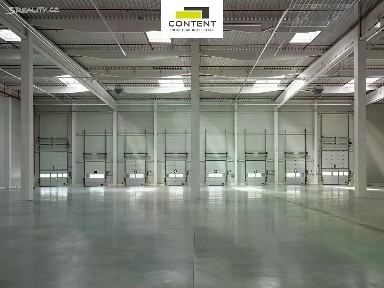 Pronájem skladového prostoru 5716 m²