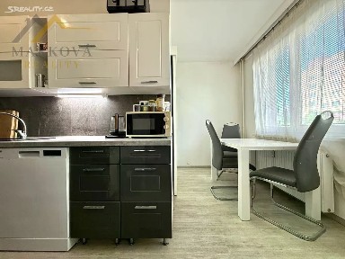 Prodej bytu 2+1 59 m² Sídliště Plešivec, Český Krumlov - Plešivec