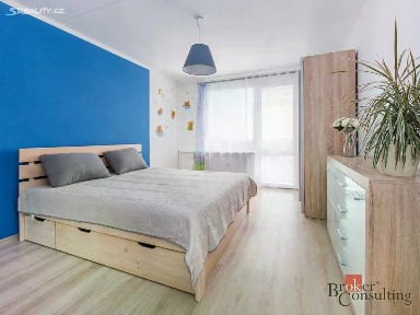 Pronájem bytu 2+1 61 m² Mírová, Opočno