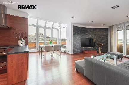 Pronájem bytu 3+kk 112 m² Jetelová, Praha - Záběhlice