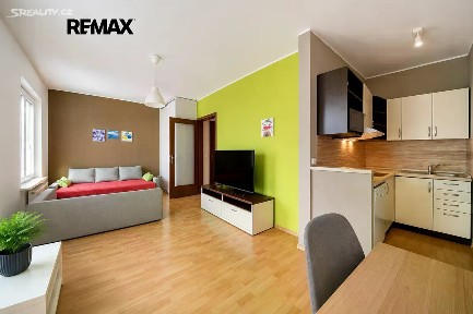 Prodej bytu 1+kk 29 m² Roháčova, Kolín - Kolín III