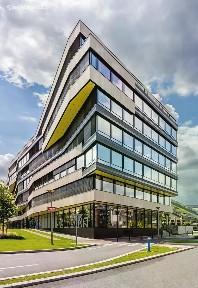 Pronájem kanceláře 439 m² Praha