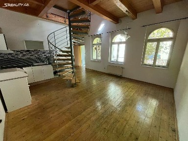 Prodej rodinného domu 63 m², pozemek 63 m² Roháčova, Praha - Žižkov