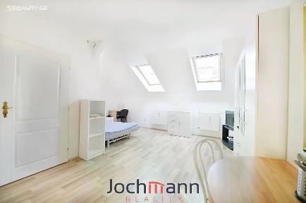 Pronájem bytu 1+kk 34 m² Skuherského, České Budějovice - České Budějovice 3