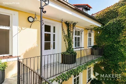 Pronájem bytu 4+kk 170 m² Vlašská, Praha - Malá Strana