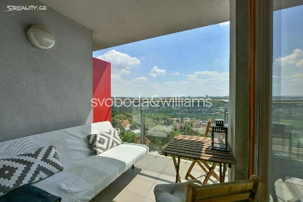 Pronájem bytu 1+kk 39 m² Antala Staška, Praha - Krč