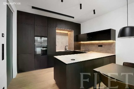 Pronájem bytu 2+kk 61 m² Vítězné náměstí, Praha - Bubeneč