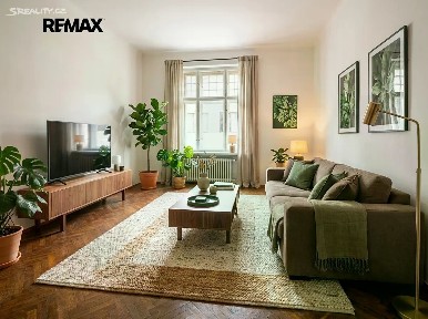 Pronájem bytu 3+1 79 m² Karlovo náměstí, Praha - Nové Město