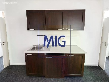Pronájem kanceláře 364 m²