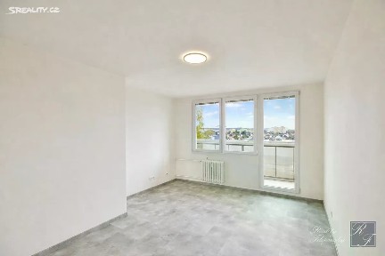 Prodej bytu 4+1 103 m² Strážnická, Praha - Čimice
