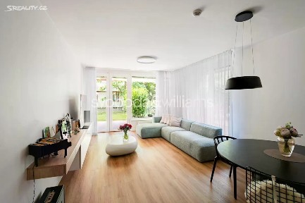Prodej bytu 3+kk 87 m² Vřesová, Praha - Troja