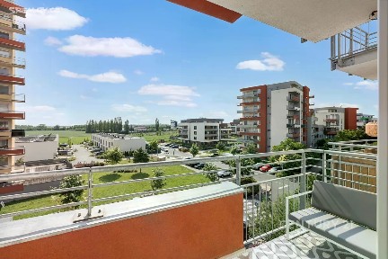 Prodej bytu 1+kk 37 m² Miroslava Hajna, Praha - Letňany