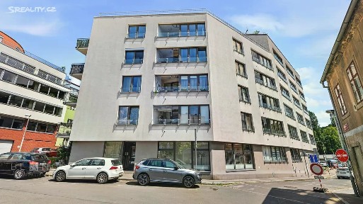Prodej bytu 3+kk 74 m² Pod Radnicí, Praha - Košíře