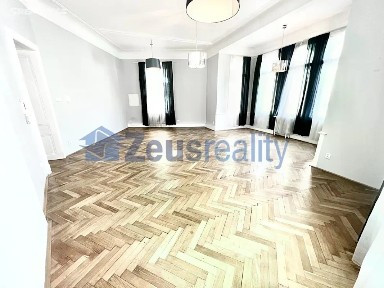 Pronájem kanceláře 45 m² Kaprova, Praha - Josefov