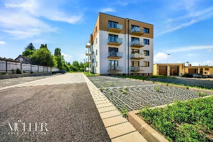 Pronájem bytu 1+kk 46 m² Holice