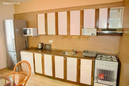 Pronájem bytu 3+1 90 m² nábřeží Jana Palacha, Karlovy Vary
