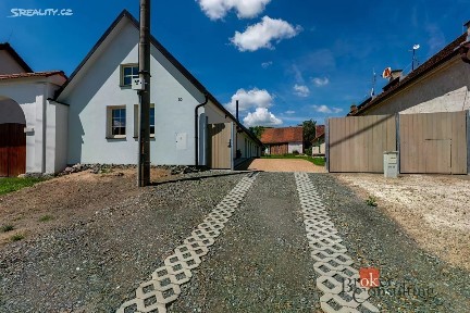 Prodej rodinného domu 99 m², pozemek 1376 m²