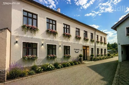Prodej rodinného domu 1156 m², pozemek 578 m²