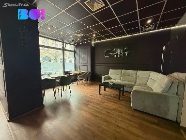 Pronájem obchodního prostoru 154 m² Hlavní třída, Český Těšín