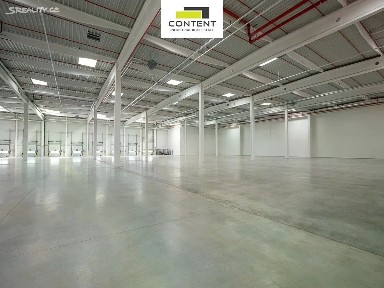 Pronájem výrobní haly, prostoru 4196 m²