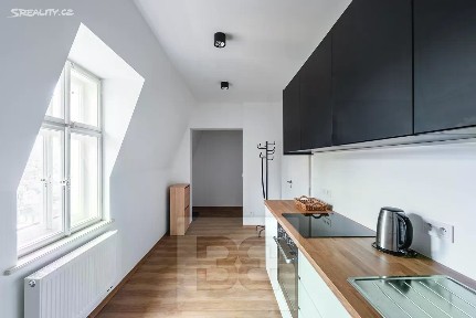 Pronájem bytu 3+1 68 m² Petřín, Karlovy Vary