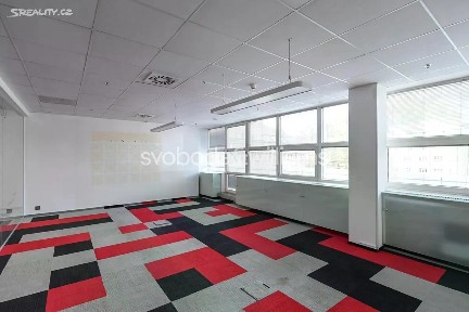 Pronájem kanceláře 778 m² Radlická, Praha - Smíchov
