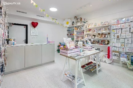 Pronájem obchodního prostoru 27 m² Hartigova, Praha