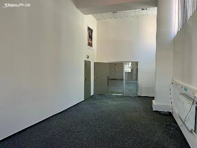 Pronájem kanceláře 240 m² Jankovcova, Praha - Holešovice