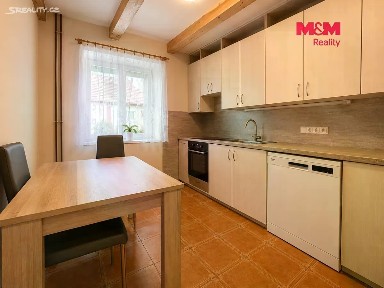 Prodej rodinného domu 110 m², pozemek 241 m²