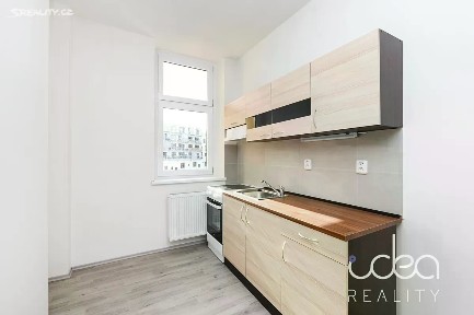 Pronájem bytu 1+1 47 m² Pod Všemi svatými, Plzeň - Severní Předměstí