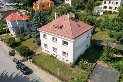 Jičín, Valdické Předměstí, Jaselská