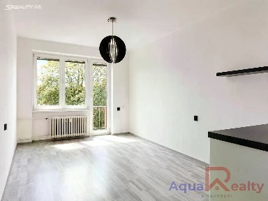 Pronájem bytu 2+1 51 m² Křižíkova, Sokolov