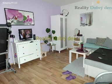 Pronájem bytu 1+kk 28 m² 28. října, Opava - Kateřinky