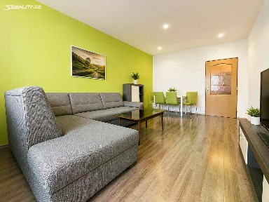 Pronájem bytu 2+kk 45 m² Školní, Otrokovice