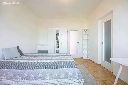 Prodej bytu 2+1 57 m² Počernická, Praha - Malešice