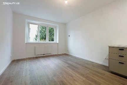 Prodej bytu 2+kk 44 m² Patočkova, Praha - Břevnov