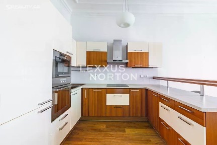 Pronájem bytu 4+1 154 m² Zborovská, Praha - Malá Strana