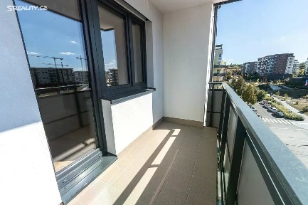 Pronájem bytu 2+kk 42 m² Fabiánové, Praha - Hlubočepy