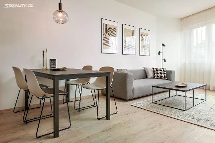 Pronájem bytu 2+kk 50 m² U Plynárny, Praha - Michle