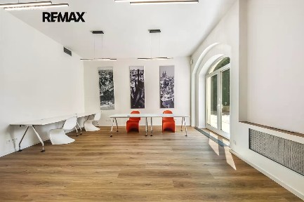 Pronájem kanceláře 17 m² Kotlaska, Praha - Libeň