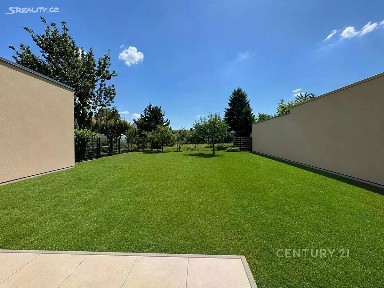 Prodej rodinného domu 240 m², pozemek 463 m²