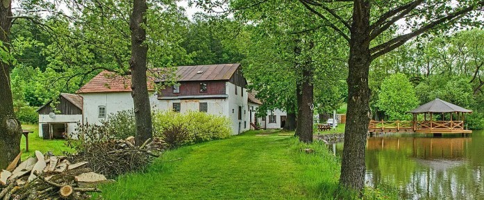 Prodej rodinného domu 1598 m², pozemek 83424 m² Pelhřimov - Radňov