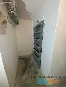 Prodej skladového prostoru 81 m²