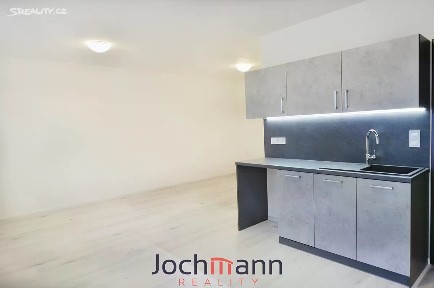 Pronájem bytu 1+kk 40 m² Boženy Němcové, Hluboká nad Vltavou