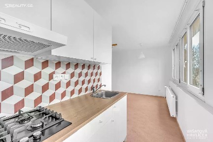 Pronájem bytu 2+kk 43 m² Markovická, Hradec Králové - Slezské Předměstí