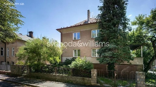 Prodej činžovního domu 274 m²