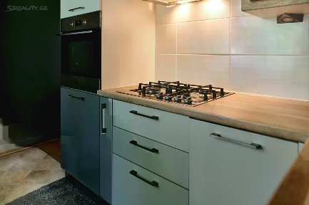 Pronájem bytu 2+1 52 m² 28. října, Frýdek-Místek - Místek