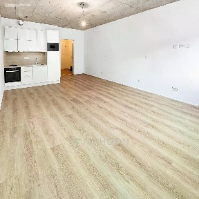 Pronájem bytu 1+kk 37 m² Českobrodská, Praha