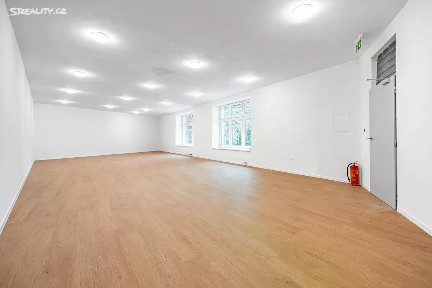 Pronájem komerční nemovitosti 114 m² Libušino údolí, Třebíč - Borovina